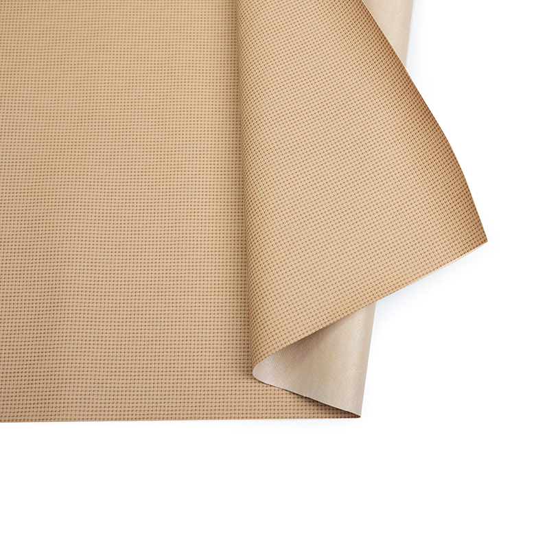 Kohokuvioitu PVC -nahka sandaaleille