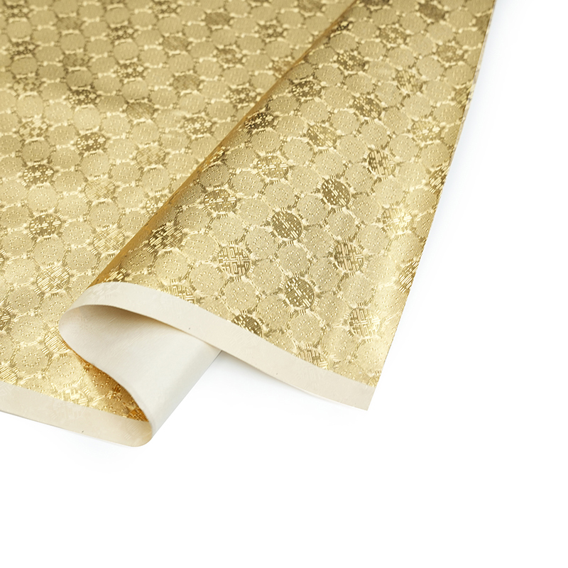 Kiiltävä kultaisen keinonahka pussiin