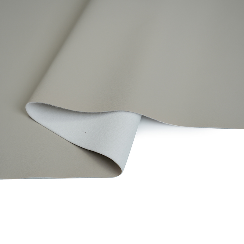 Sileä nahka sohvalle